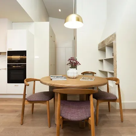 Apartmán Hermitage Castelo - Casa Se *